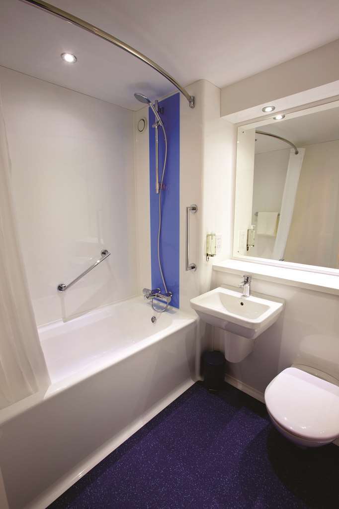 Travelodge Redhill Redhill  Pokoj fotografie